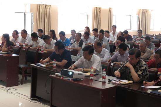 加強(qiáng)業(yè)務(wù)培訓(xùn)，提升工作能力